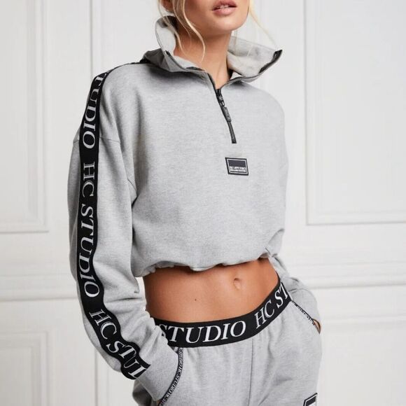 Holland Cooper HC Studio Crop Half Zip Sweat in Heather Gray - Picture 1 of 16